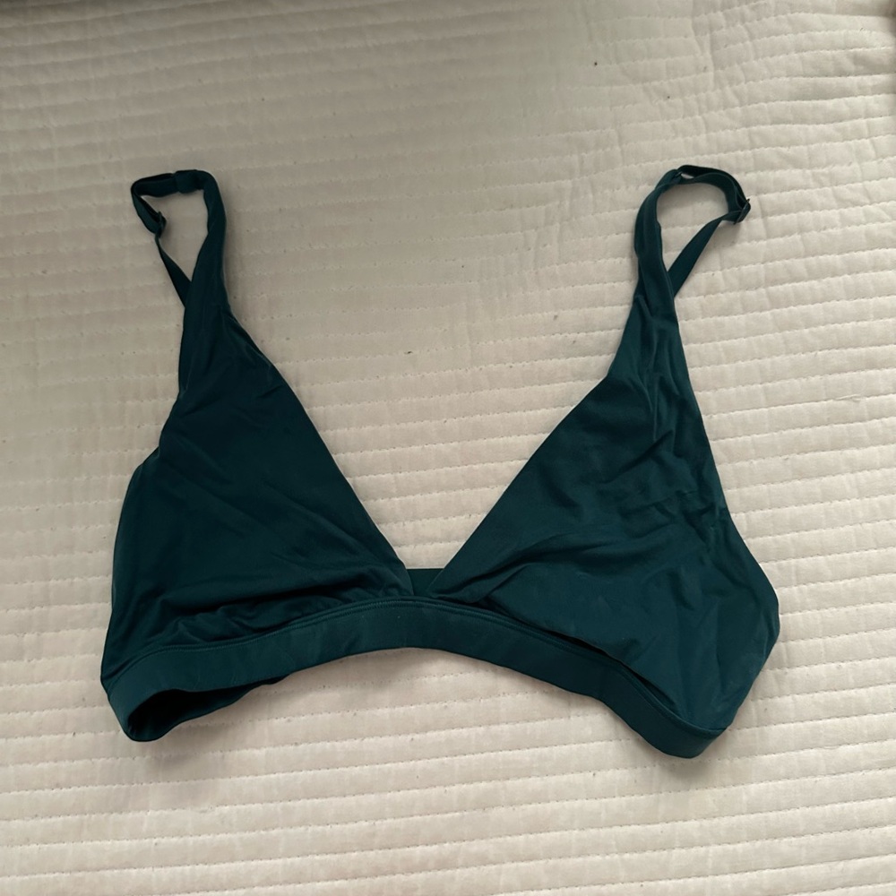 Lululemon Wundermost Ultra-Soft Nulu Triangle Bralette
A–D Cups